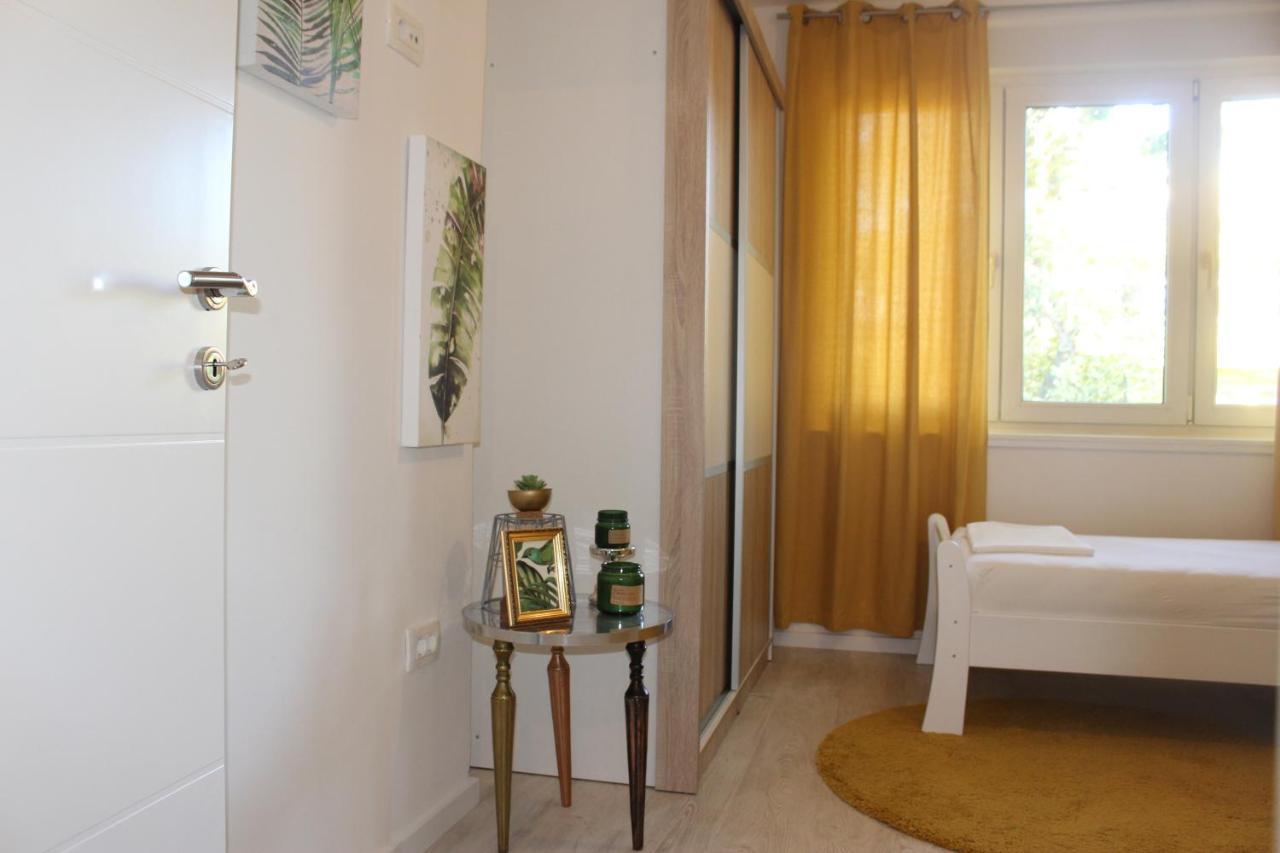 Holiday Apartment Mostar Esterno foto